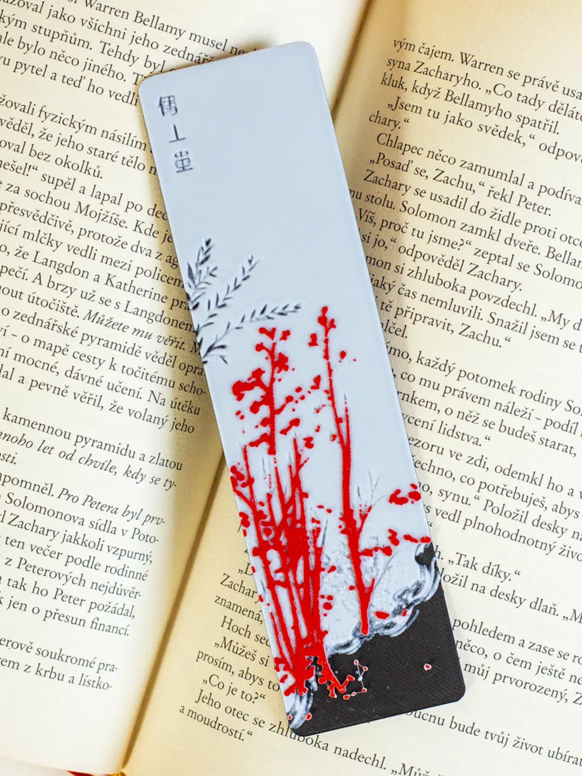 zalozka-cervene-travy-1